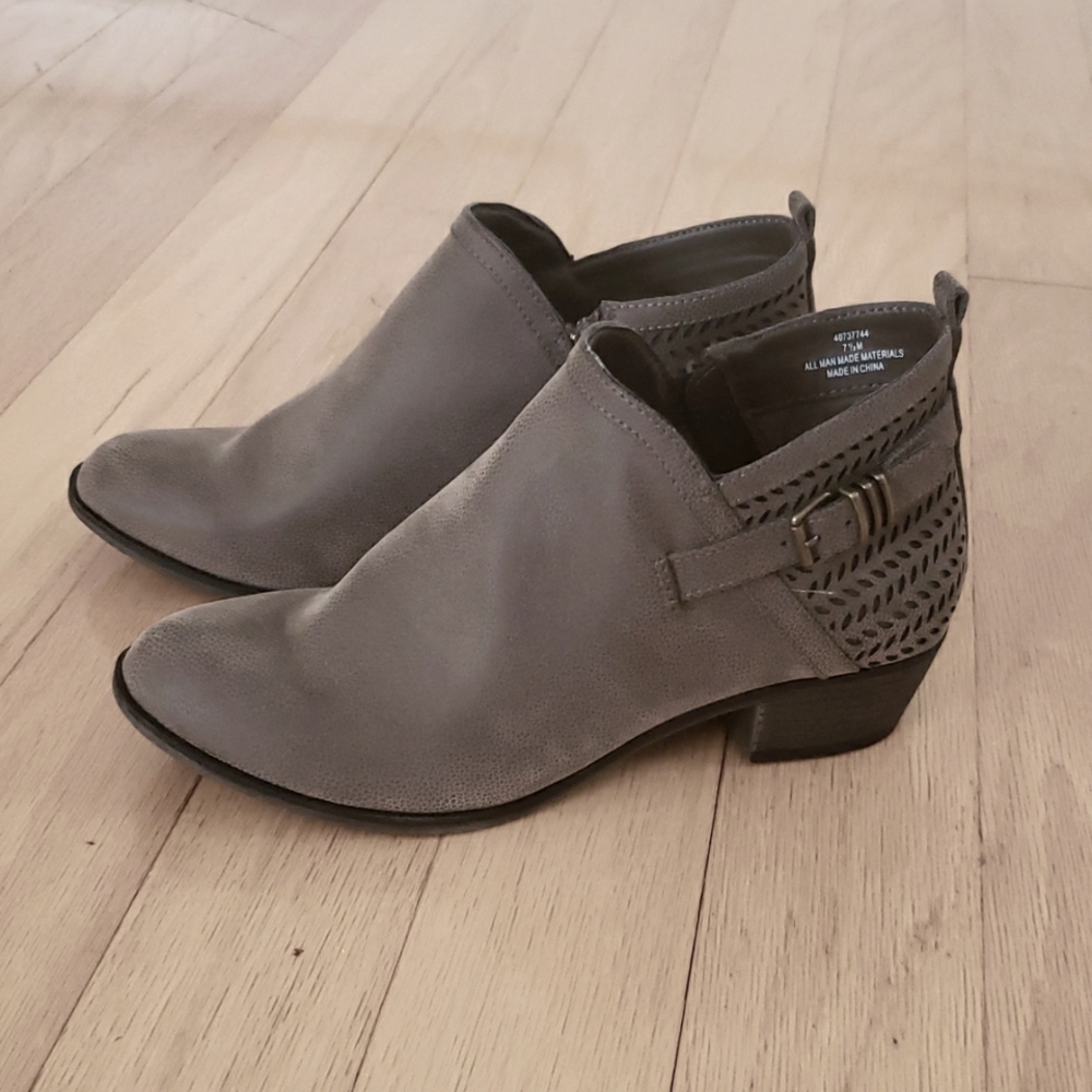 MTI Design Shoes | Ankle Booties